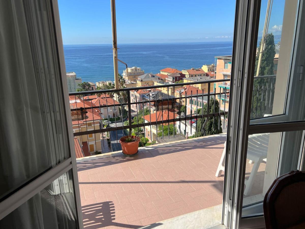 Grande Appartamento Vista Mare Varazze Eksteriør billede