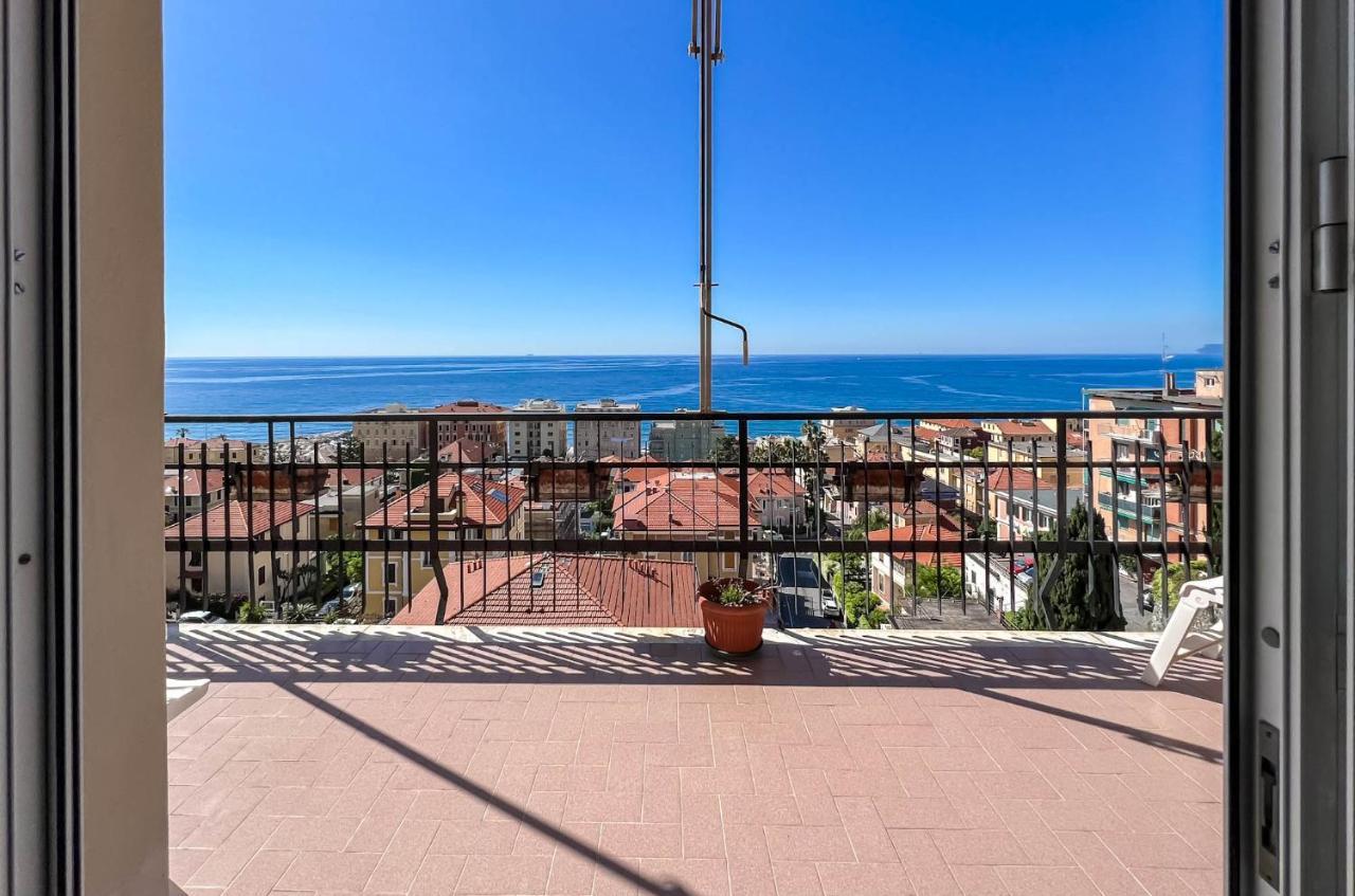Grande Appartamento Vista Mare Varazze Eksteriør billede